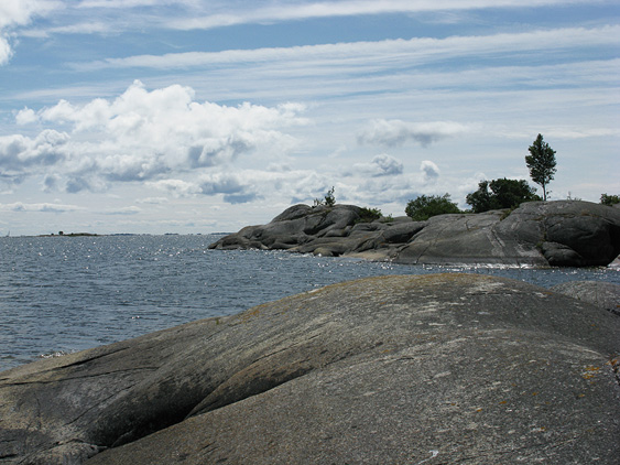 Salzwasser, Wolken  und Granit